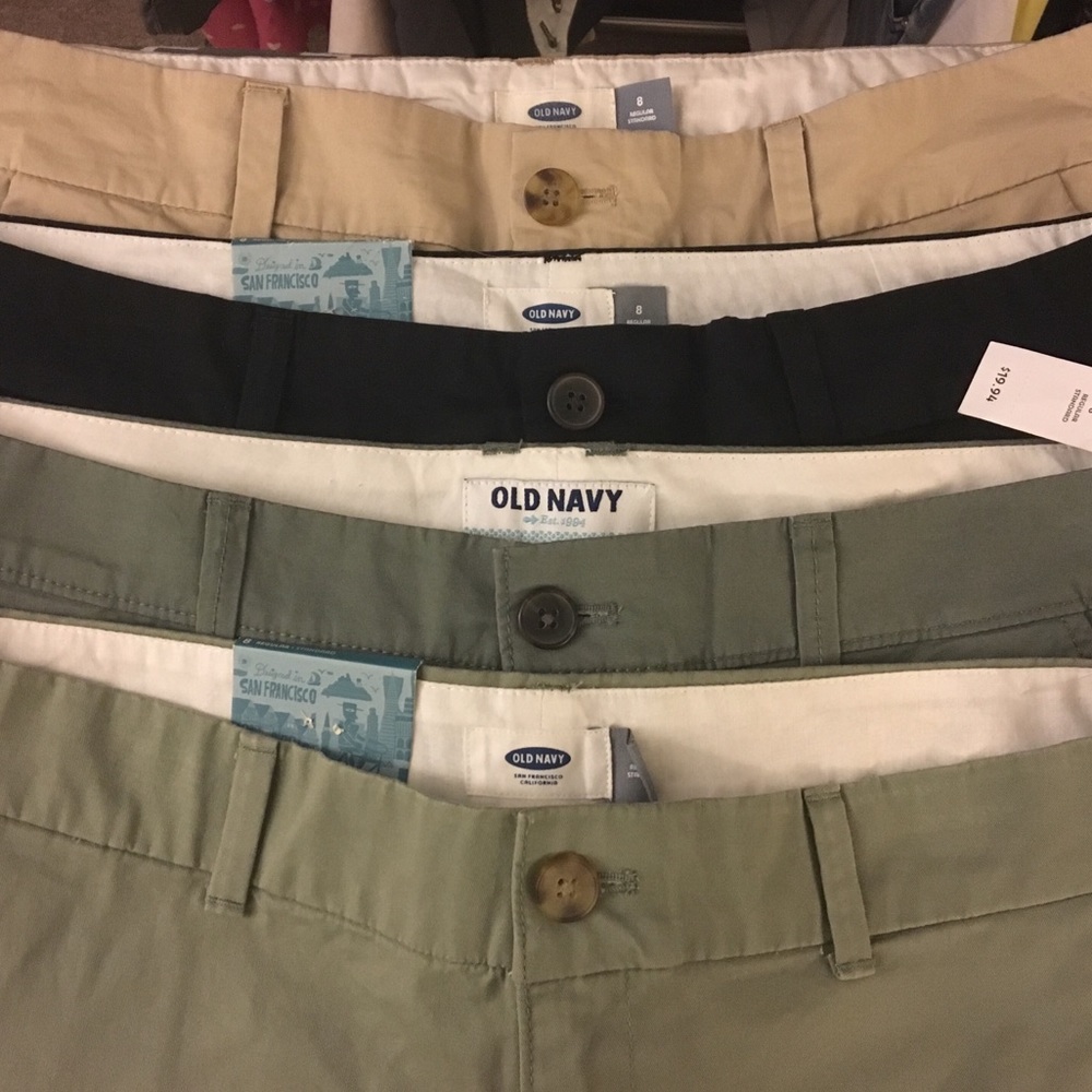 Lot of 4 Old Navy everyday khaki shorts